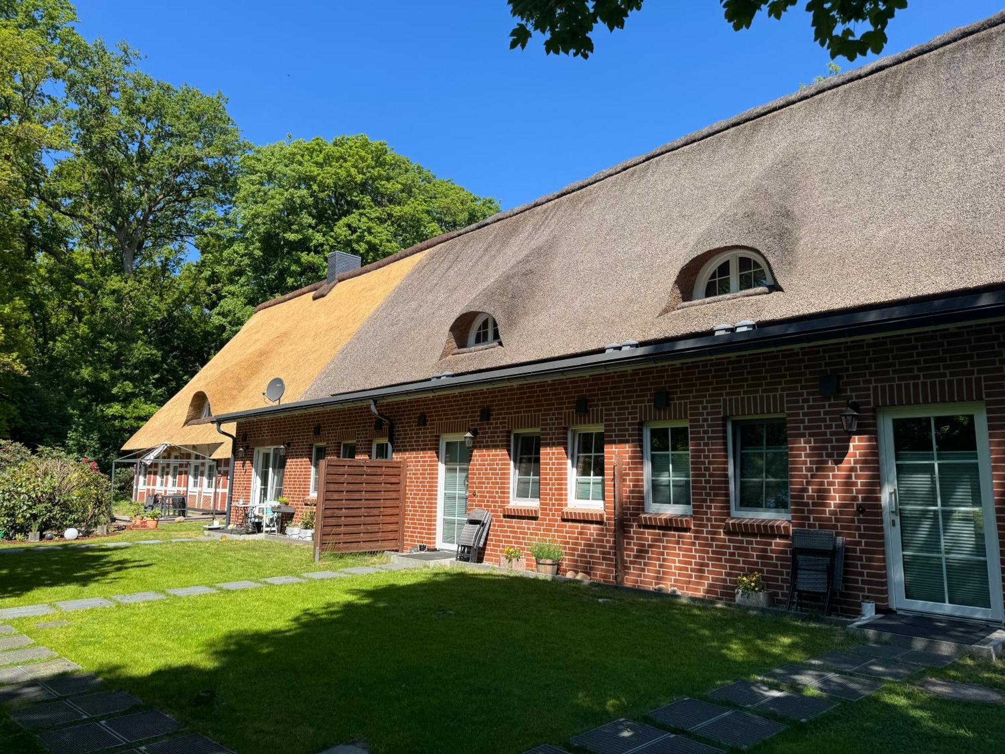 Ferienwohnungen Unter Den Eichen Stade Exterior photo